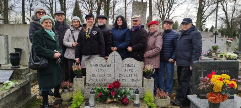 Przekazanie obrusu hm. Zygmunta Kłysa